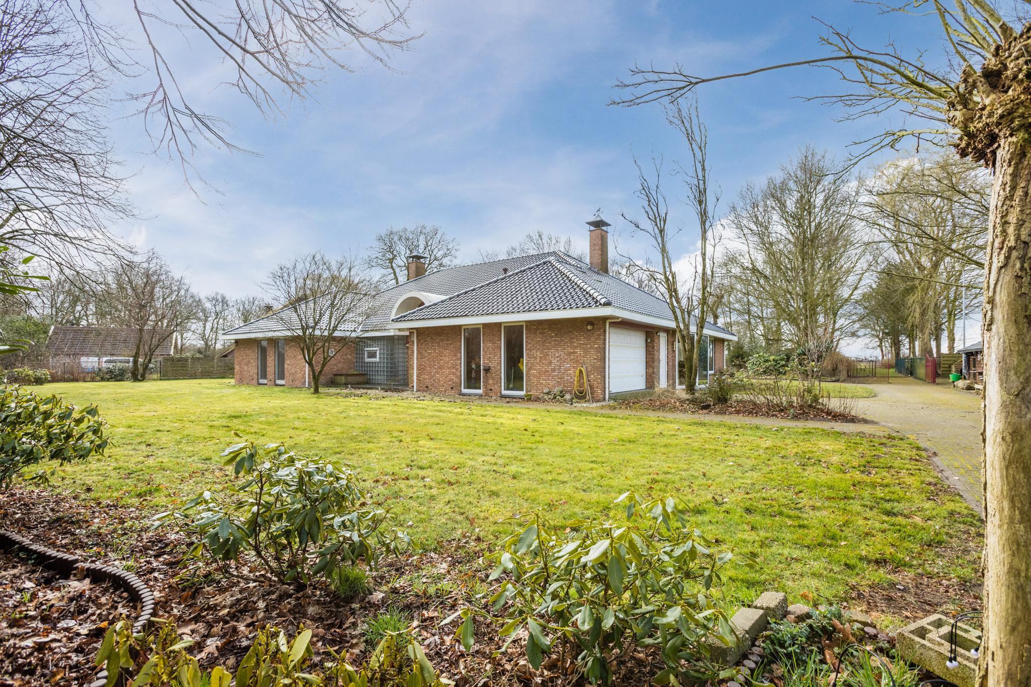 koop  Hijken  Oosteinde 14 – Hoofdfoto