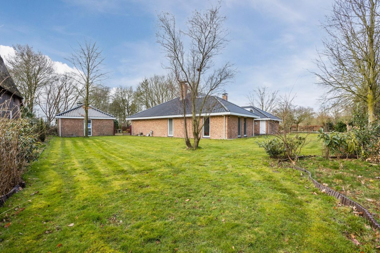 Te koop: Foto Woonhuis aan de Oosteinde 14 in Hijken