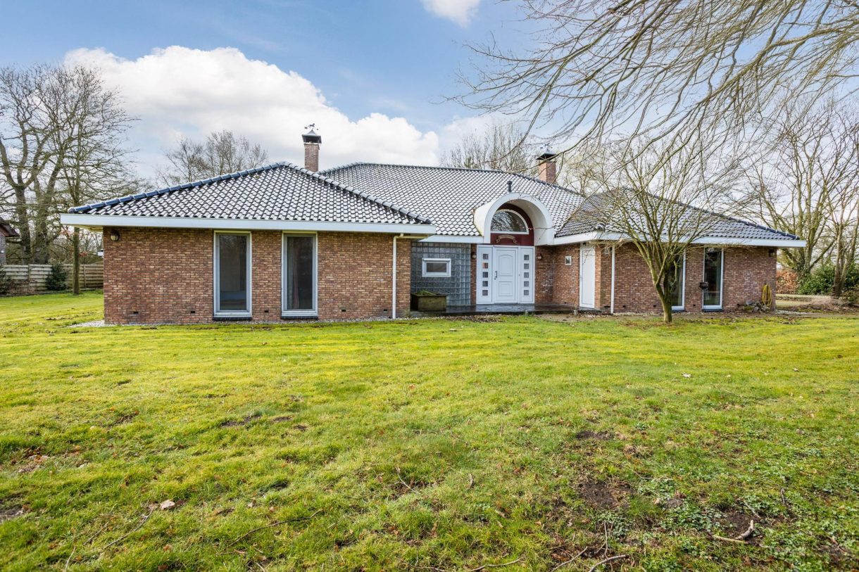 Te koop: Foto Woonhuis aan de Oosteinde 14 in Hijken