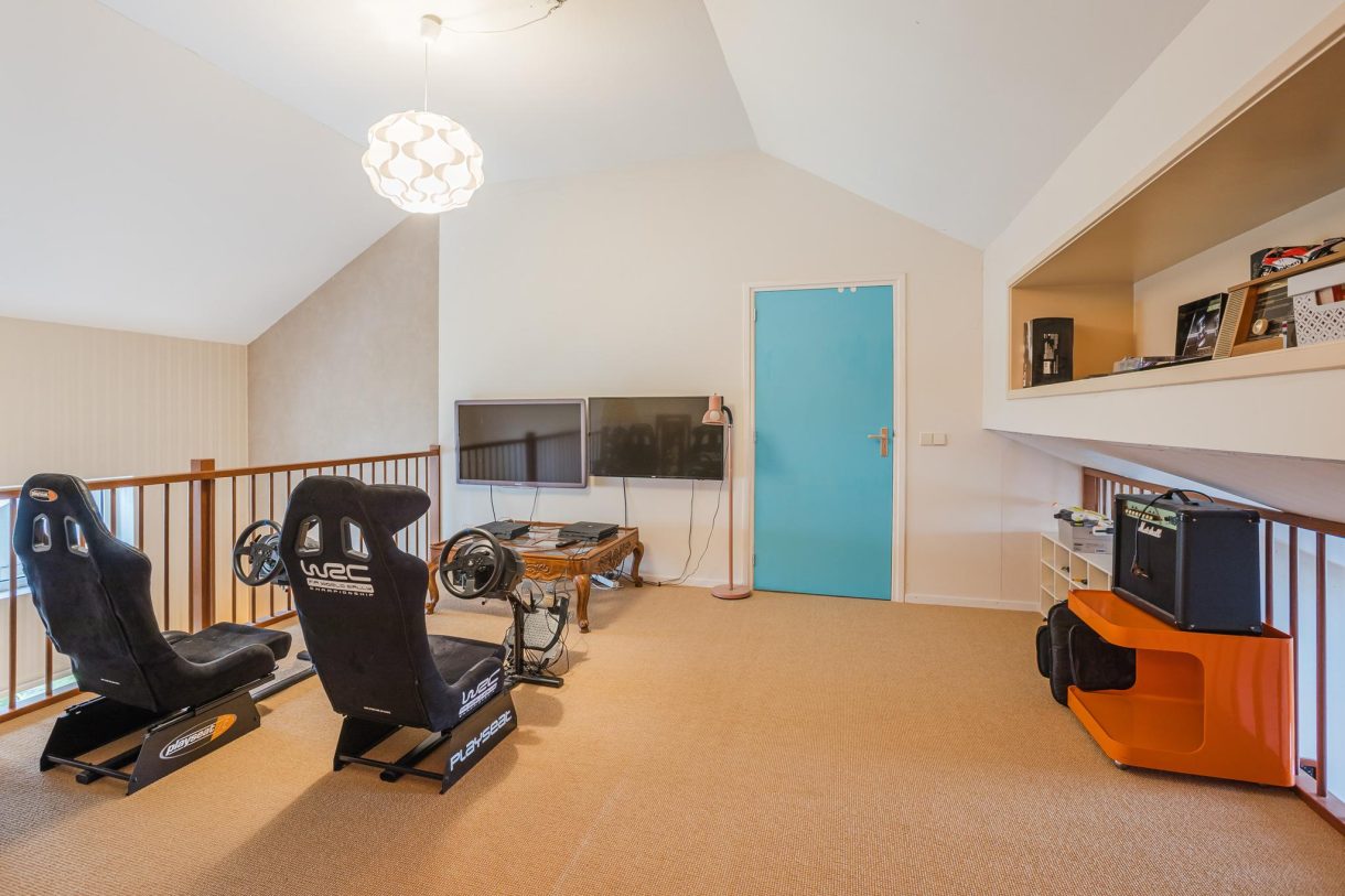 Te koop: Foto Woonhuis aan de Oosteinde 14 in Hijken