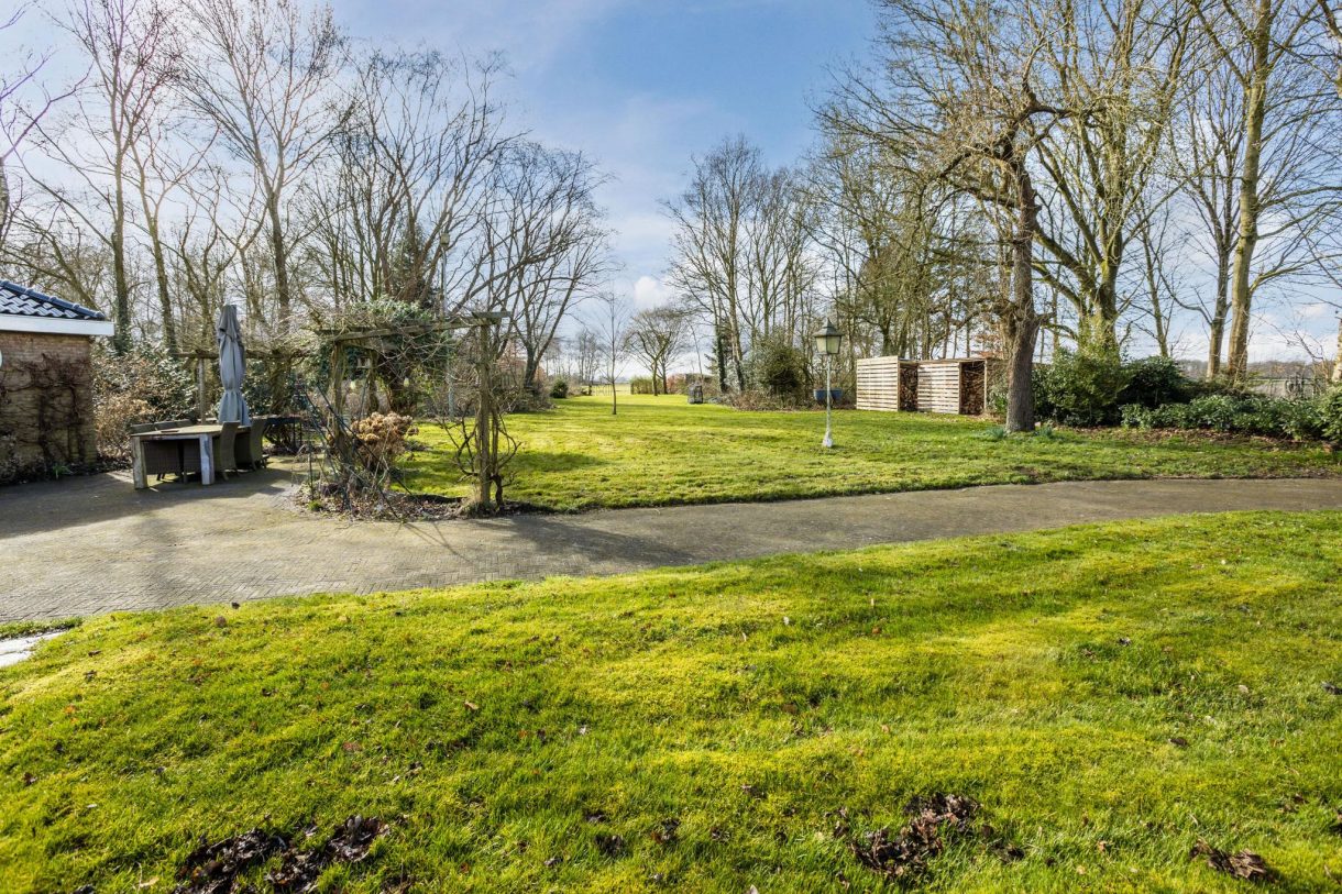 Te koop: Foto Woonhuis aan de Oosteinde 14 in Hijken