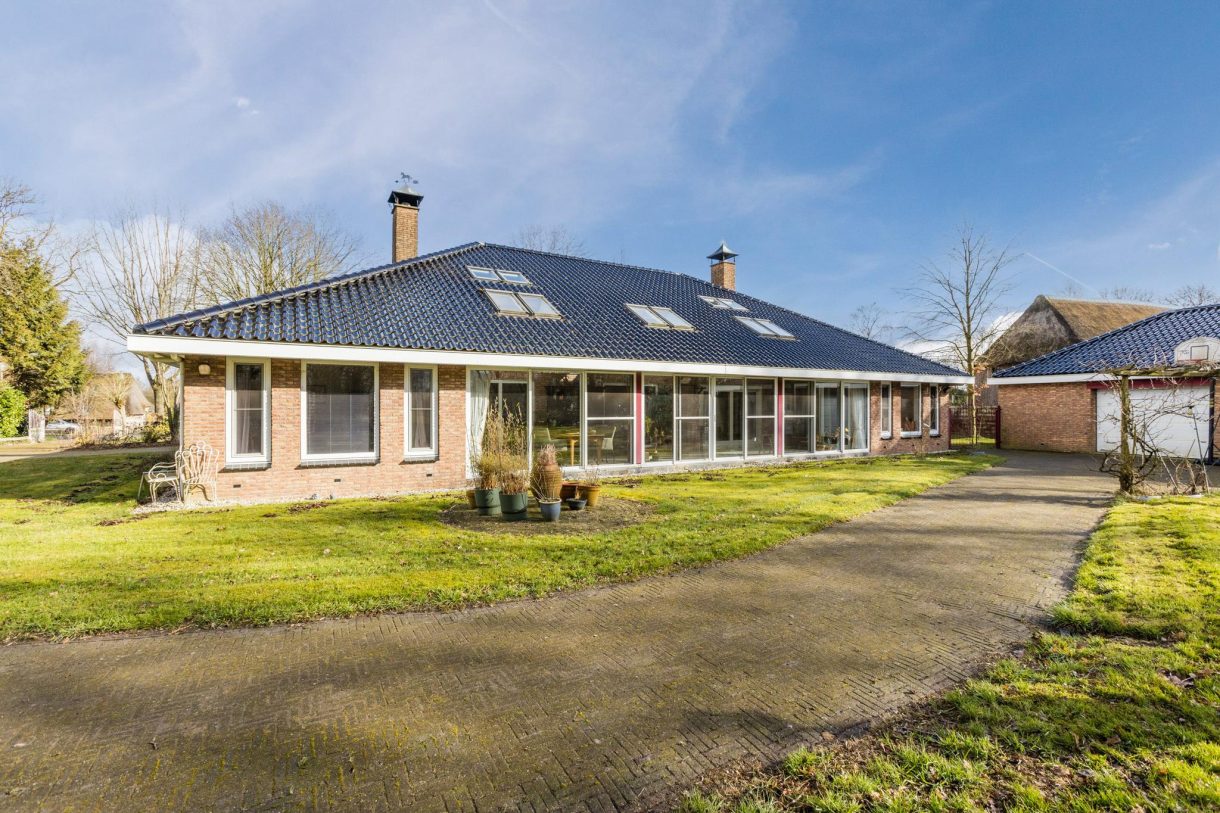 Te koop: Foto Woonhuis aan de Oosteinde 14 in Hijken