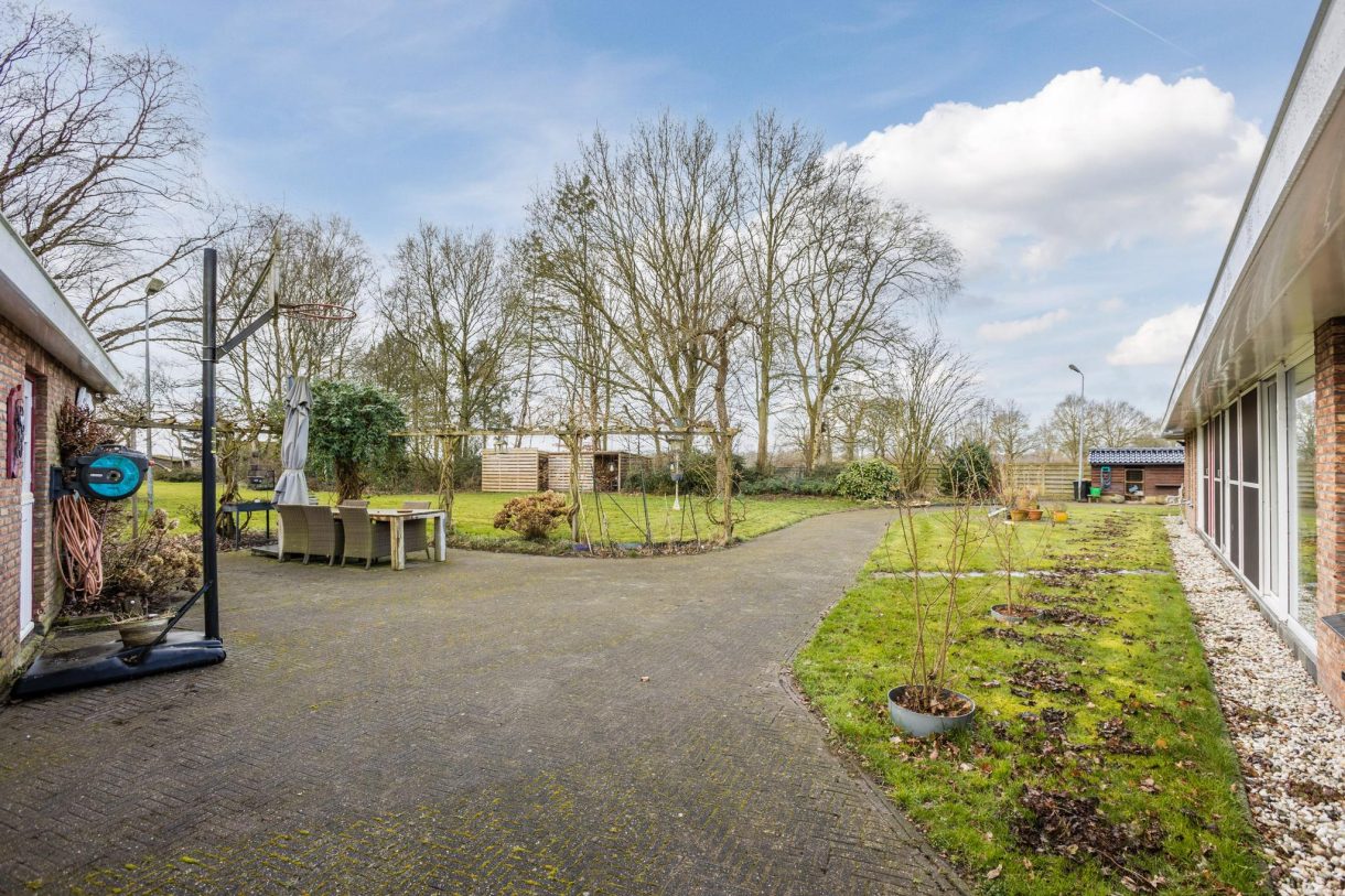 Te koop: Foto Woonhuis aan de Oosteinde 14 in Hijken