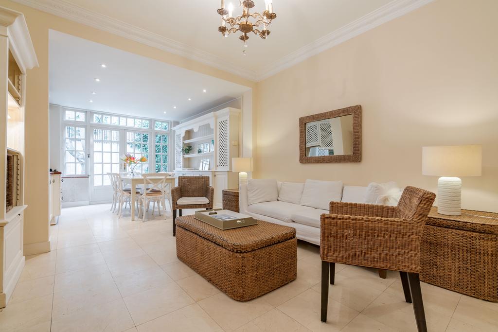 Te huur: Foto Woonhuis aan de Casuariestraat 55 in 's-Gravenhage