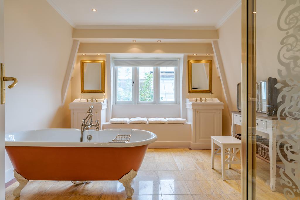 Te huur: Foto Woonhuis aan de Casuariestraat 55 in 's-Gravenhage