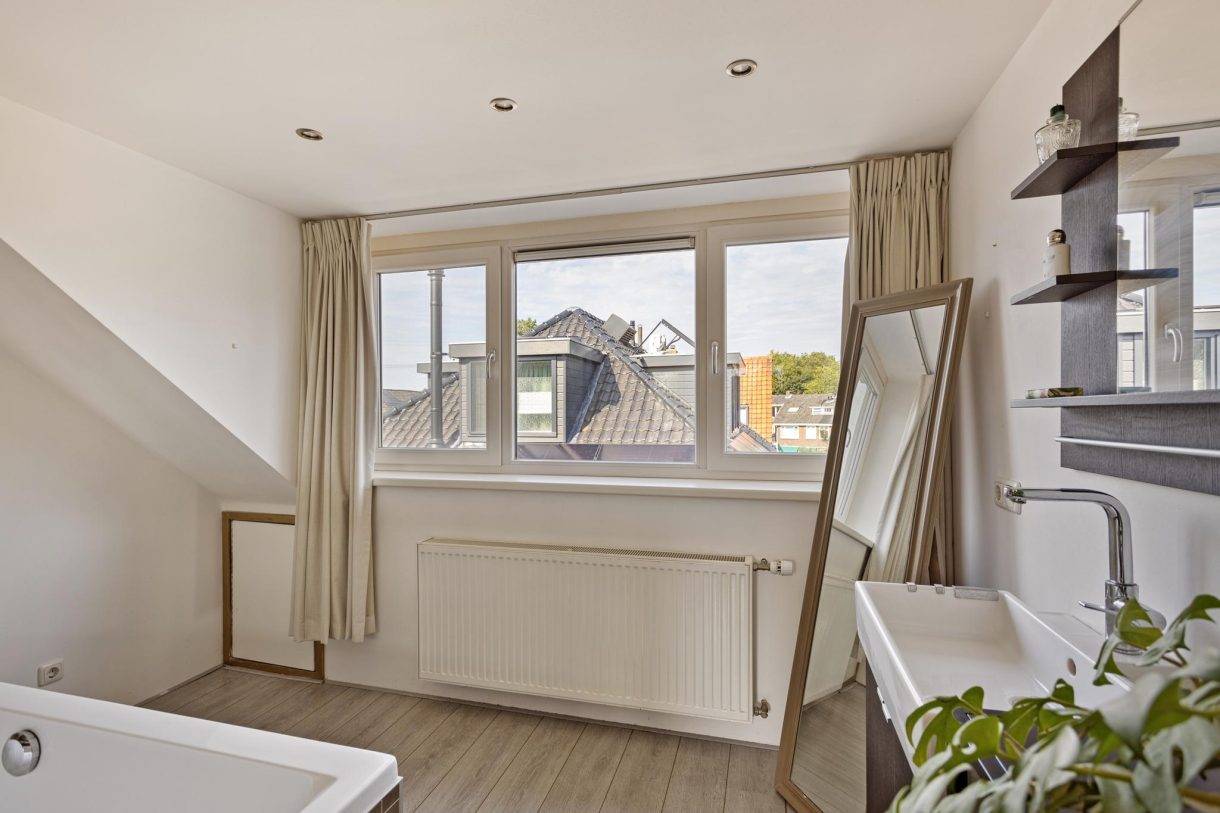 Te koop: Foto Woonhuis aan de Hobbemastraat 3 in Zaandam