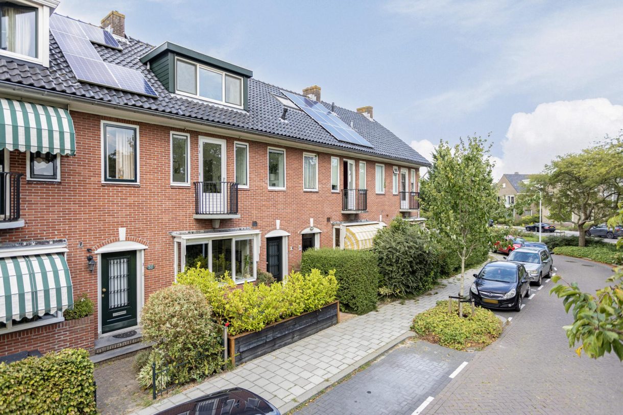 Te koop: Foto Woonhuis aan de Hobbemastraat 3 in Zaandam