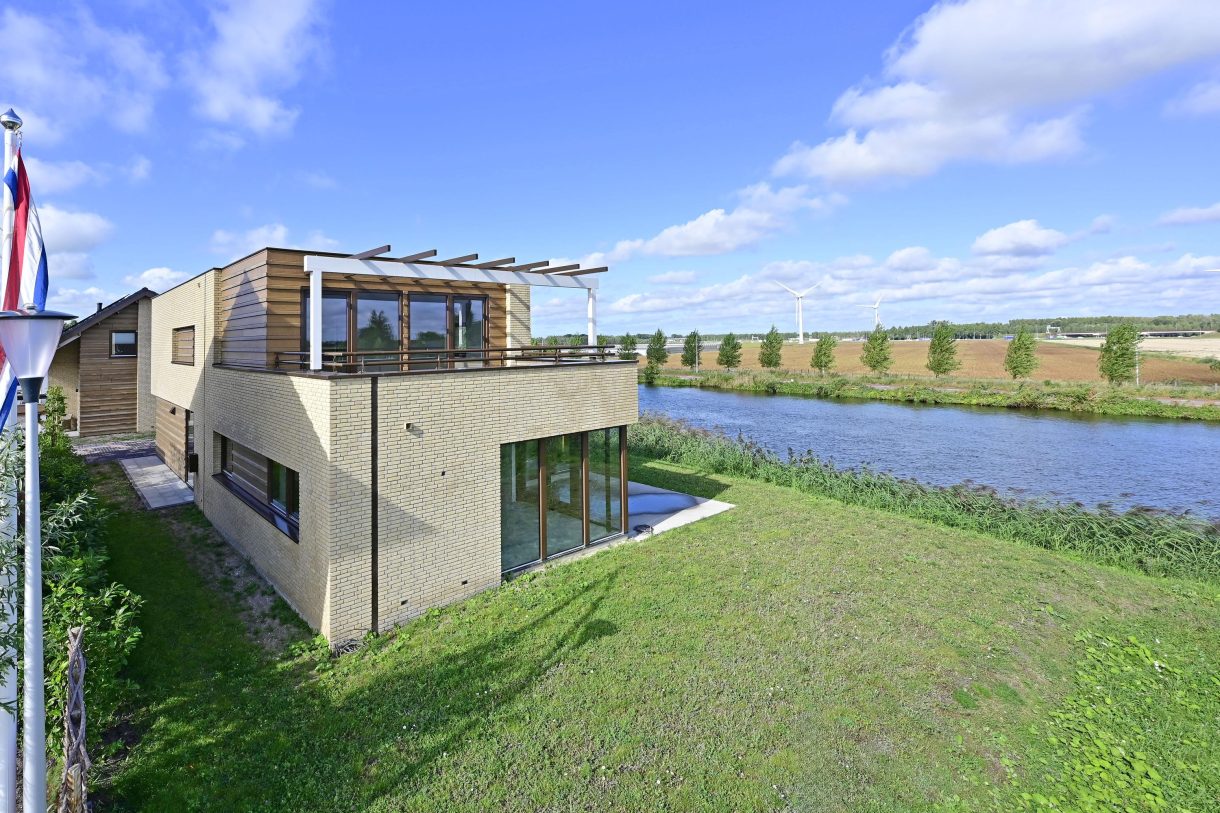 Te koop: Foto Woonhuis aan de Spiegelkade 5 in Leimuiden