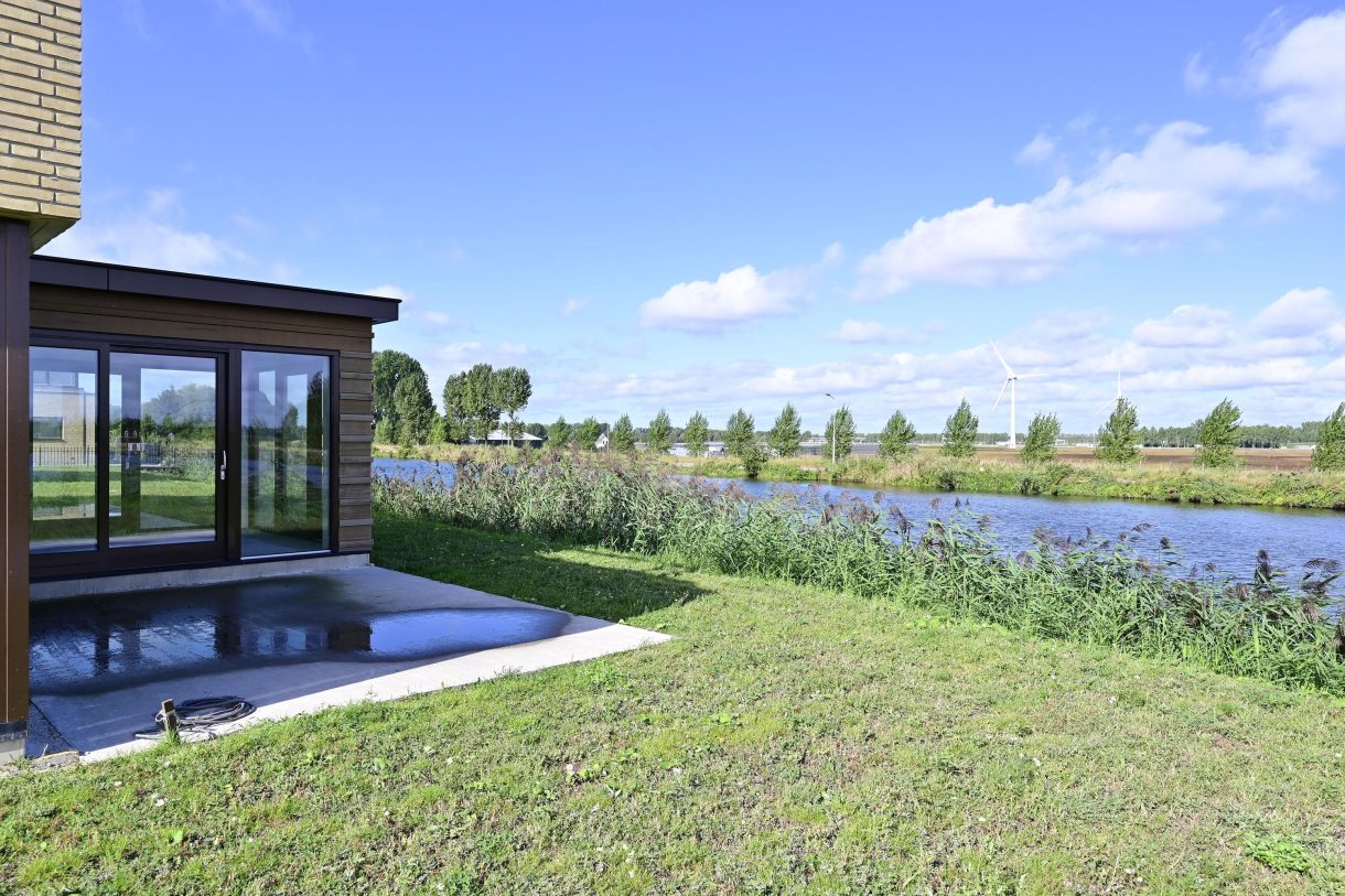 Te koop: Foto Woonhuis aan de Spiegelkade 5 in Leimuiden