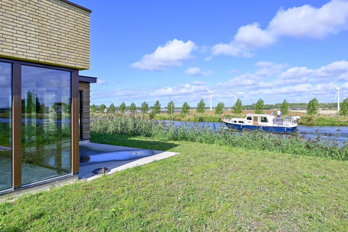 Te koop: Foto Woonhuis aan de Spiegelkade 5 in Leimuiden