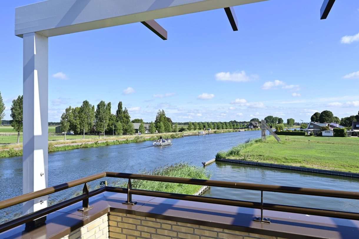 Te koop: Foto Woonhuis aan de Spiegelkade 5 in Leimuiden