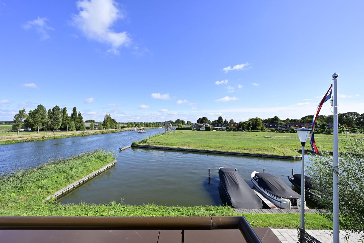 Te koop: Foto Woonhuis aan de Spiegelkade 5 in Leimuiden