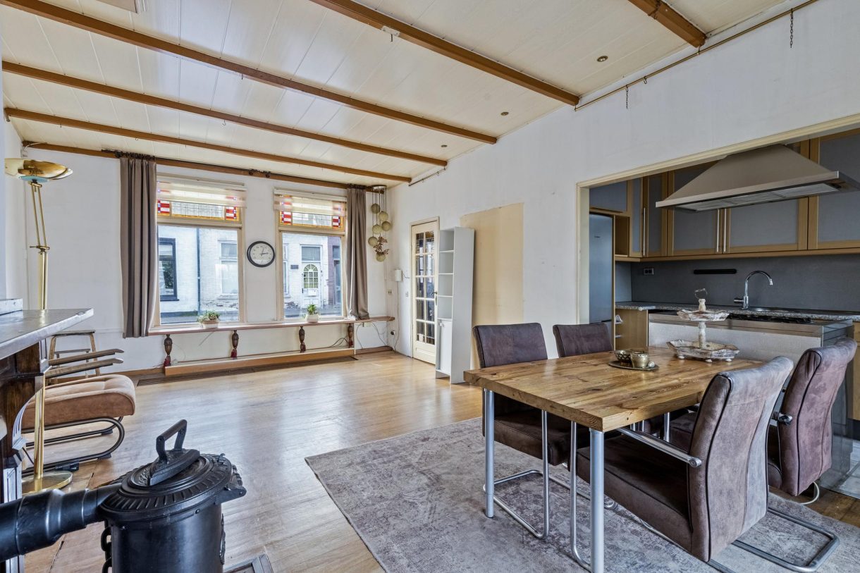 Te koop: Foto Woonhuis aan de Zuiddijk 333 in Zaandam