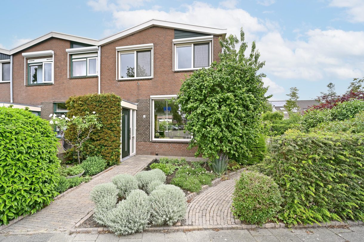 Te koop: Foto Woonhuis aan de Meeuwenveld 16 in Nieuwveen