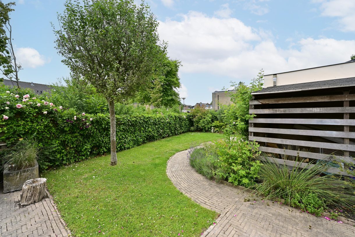 Te koop: Foto Woonhuis aan de Meeuwenveld 16 in Nieuwveen