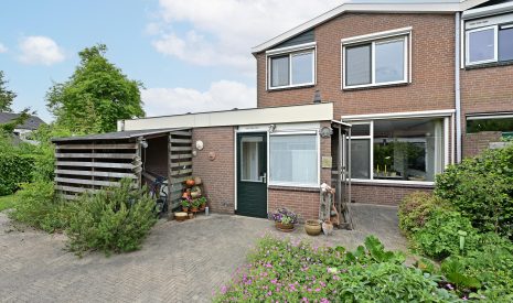 Te koop: Foto Woonhuis aan de Meeuwenveld 16 in Nieuwveen