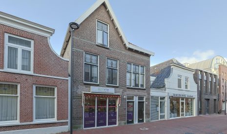 koop  Alphen aan den Rijn  Raadhuisstraat 241 – Hoofdfoto