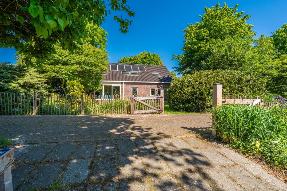 Te koop: Foto Woonhuis aan de Langewijk 6 in Froombosch