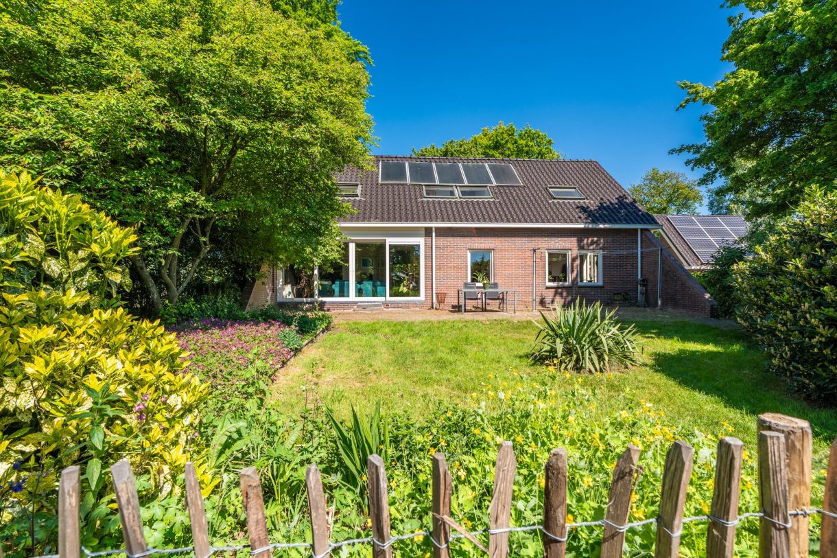 Te koop: Foto Woonhuis aan de Langewijk 6 in Froombosch