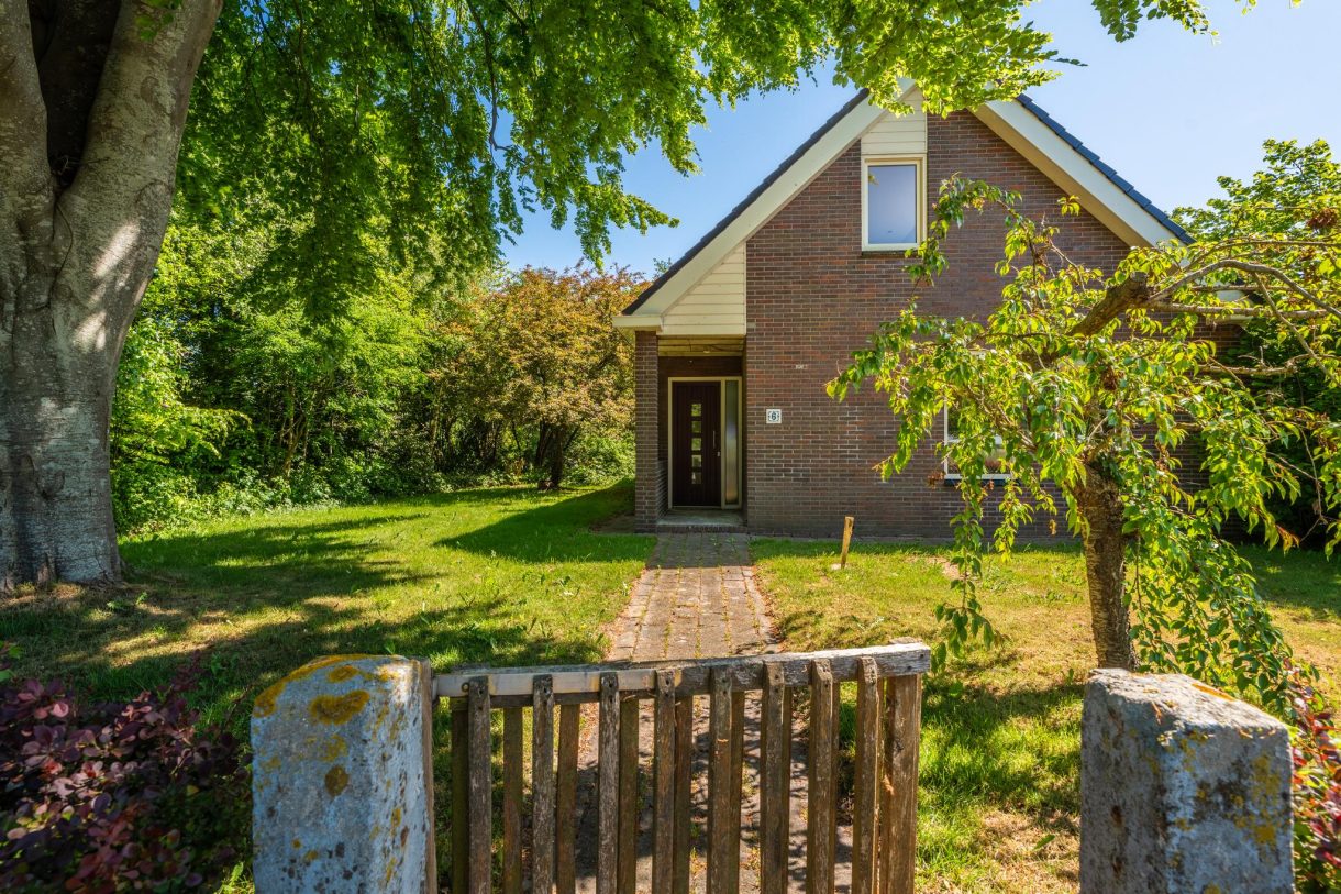 Te koop: Foto Woonhuis aan de Langewijk 6 in Froombosch
