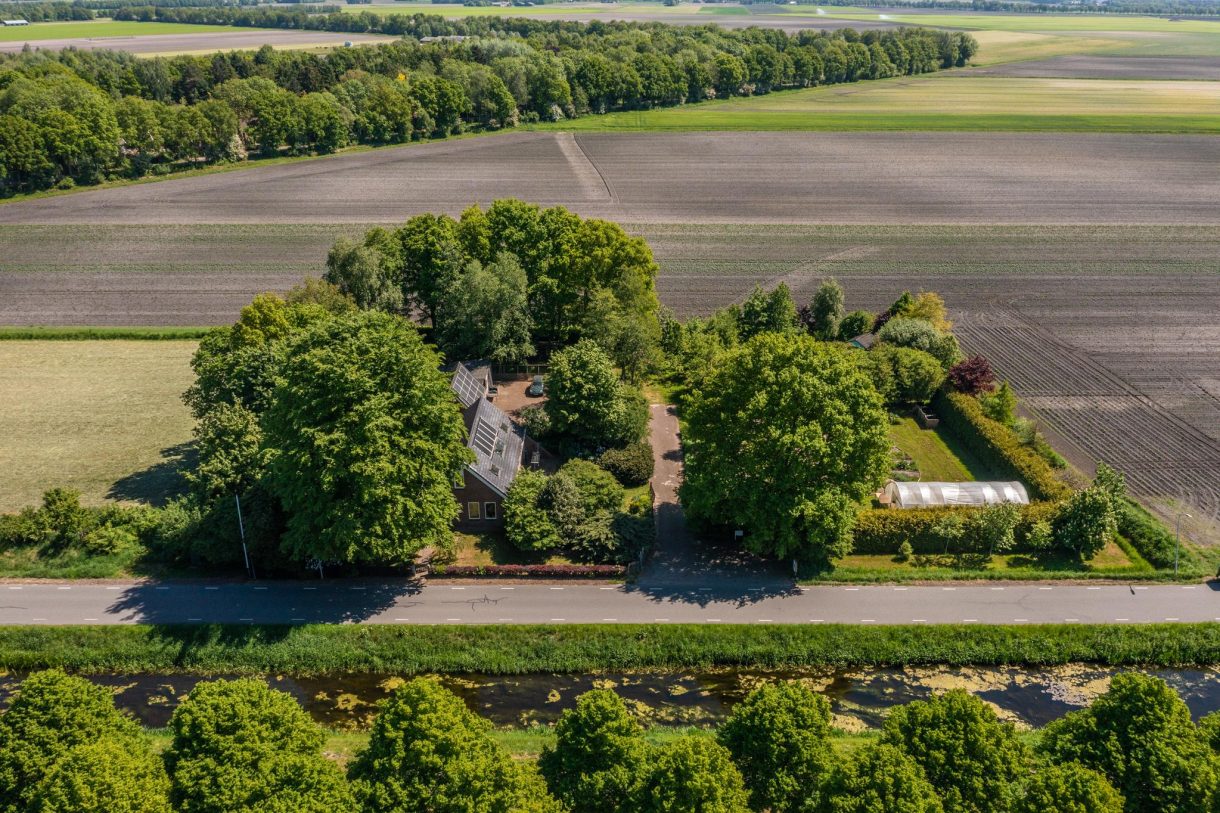 Te koop: Foto Woonhuis aan de Langewijk 6 in Froombosch