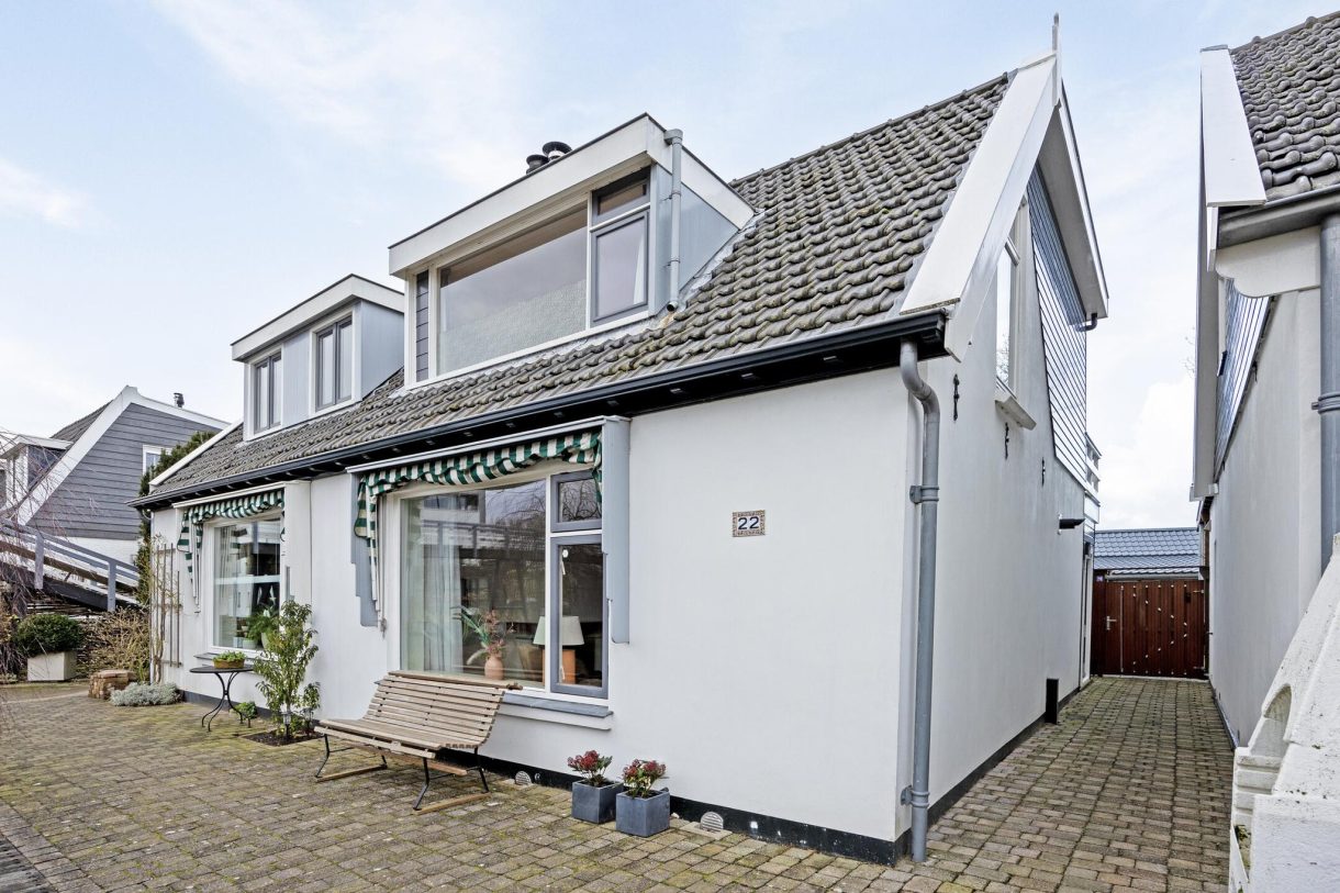 Te koop: Foto Woonhuis aan de Overtoom 22 in Westzaan