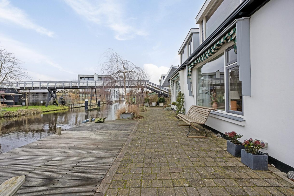 Te koop: Foto Woonhuis aan de Overtoom 22 in Westzaan