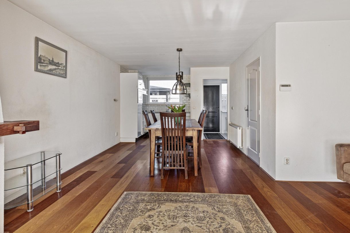 Te koop: Foto Woonhuis aan de Overtoom 22 in Westzaan