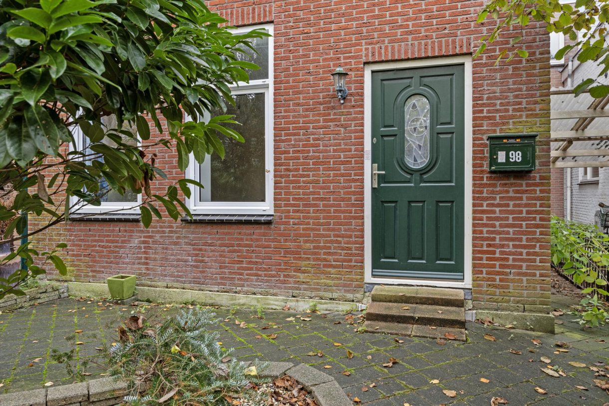 Te koop: Foto Woonhuis aan de Herengracht 98 in Zaandam