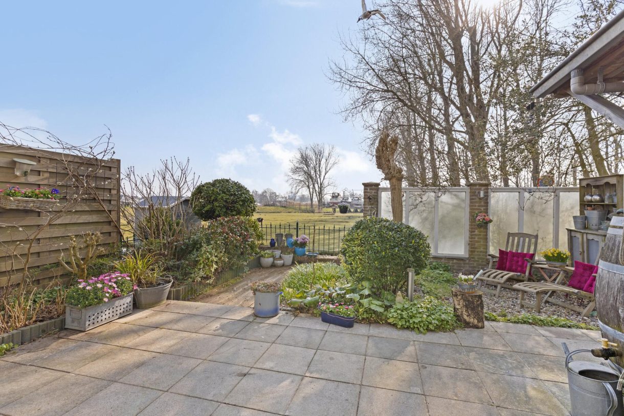 Te koop: Foto Woonhuis aan de Geertje Pel-Grootstraat 61 in Westknollendam