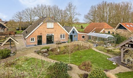 Te koop: Foto Woonhuis aan de 't Hof 18 in Bronkhorst