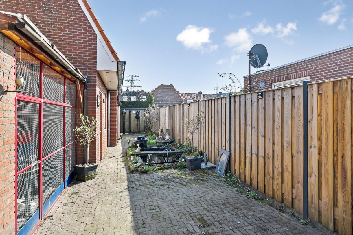 Te koop: Foto Woonhuis aan de Prof. Titus Brandsmastraat 9 in Best