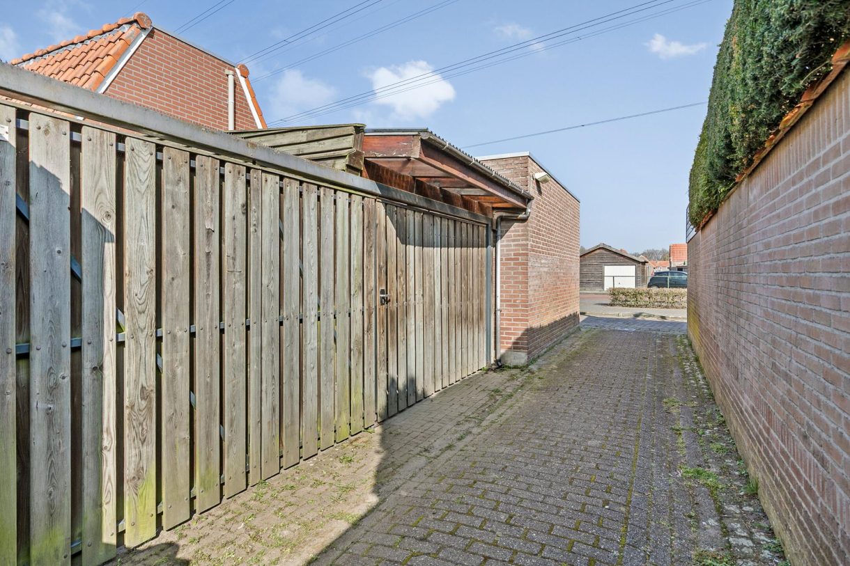 Te koop: Foto Woonhuis aan de Prof. Titus Brandsmastraat 9 in Best