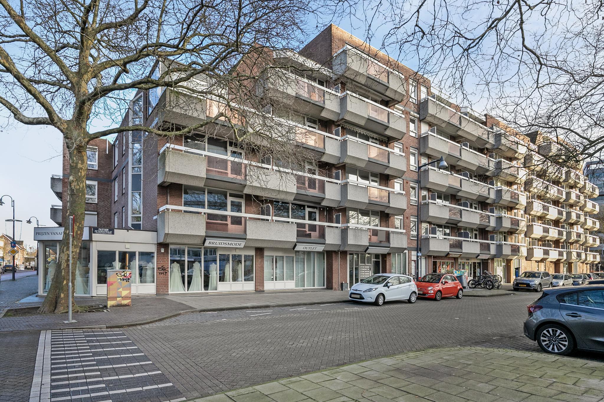 koop  Eindhoven  Pastoor Petersstraat 125 – Foto 2