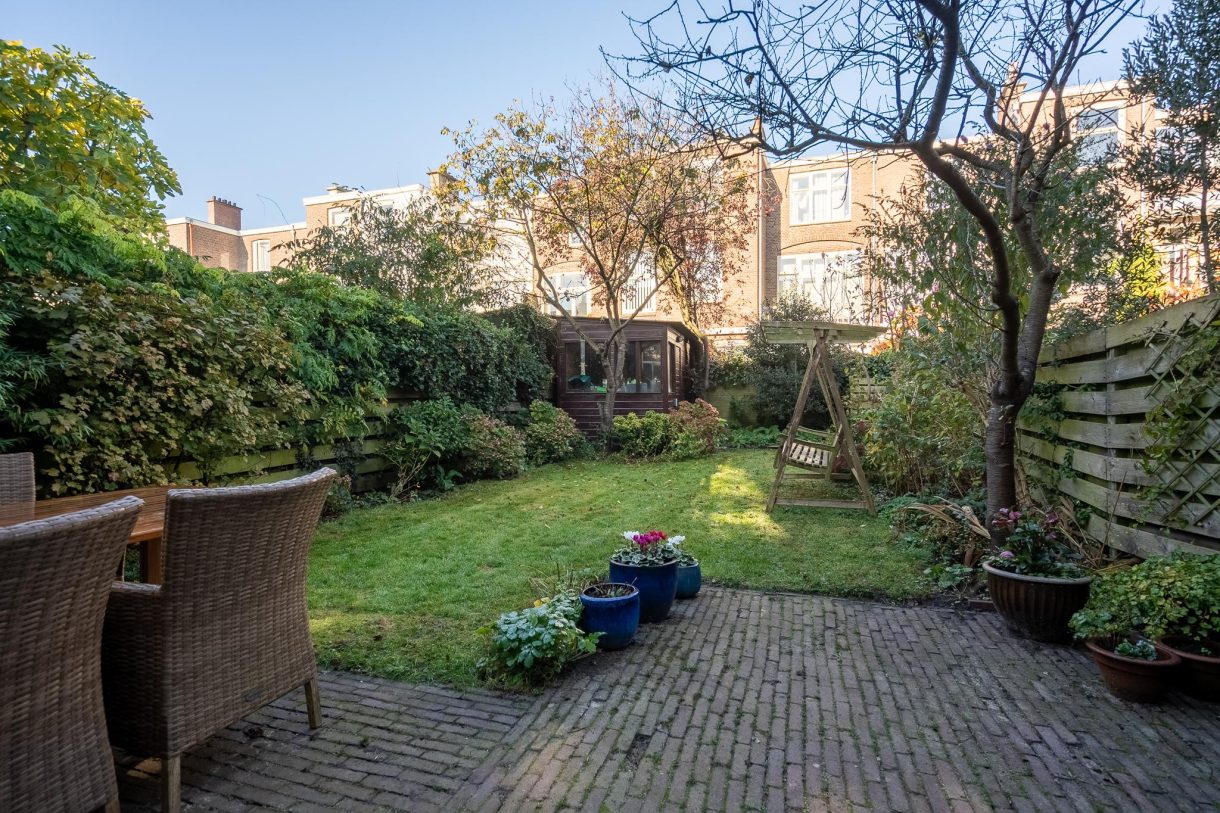 Te huur: Foto Woonhuis aan de Frederik Hendriklaan 13 in 's-Gravenhage