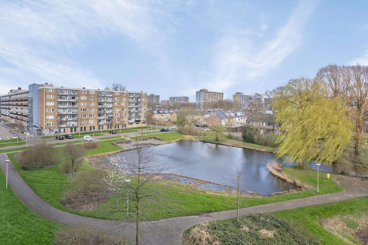 Te koop: Foto Appartement aan de Plutostraat 160 in Alphen aan den Rijn
