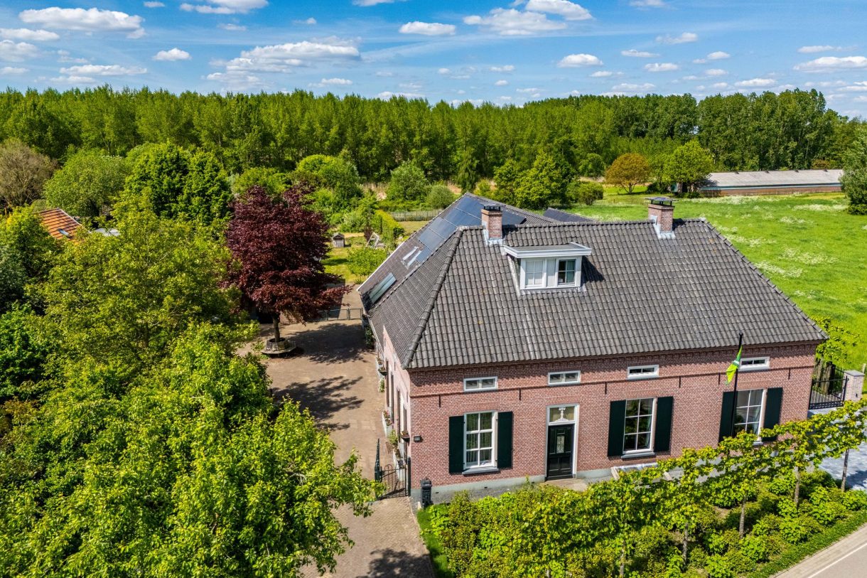 Te koop: Foto Woonhuis aan de Zutphen-Emmerikseweg 141A in Baak