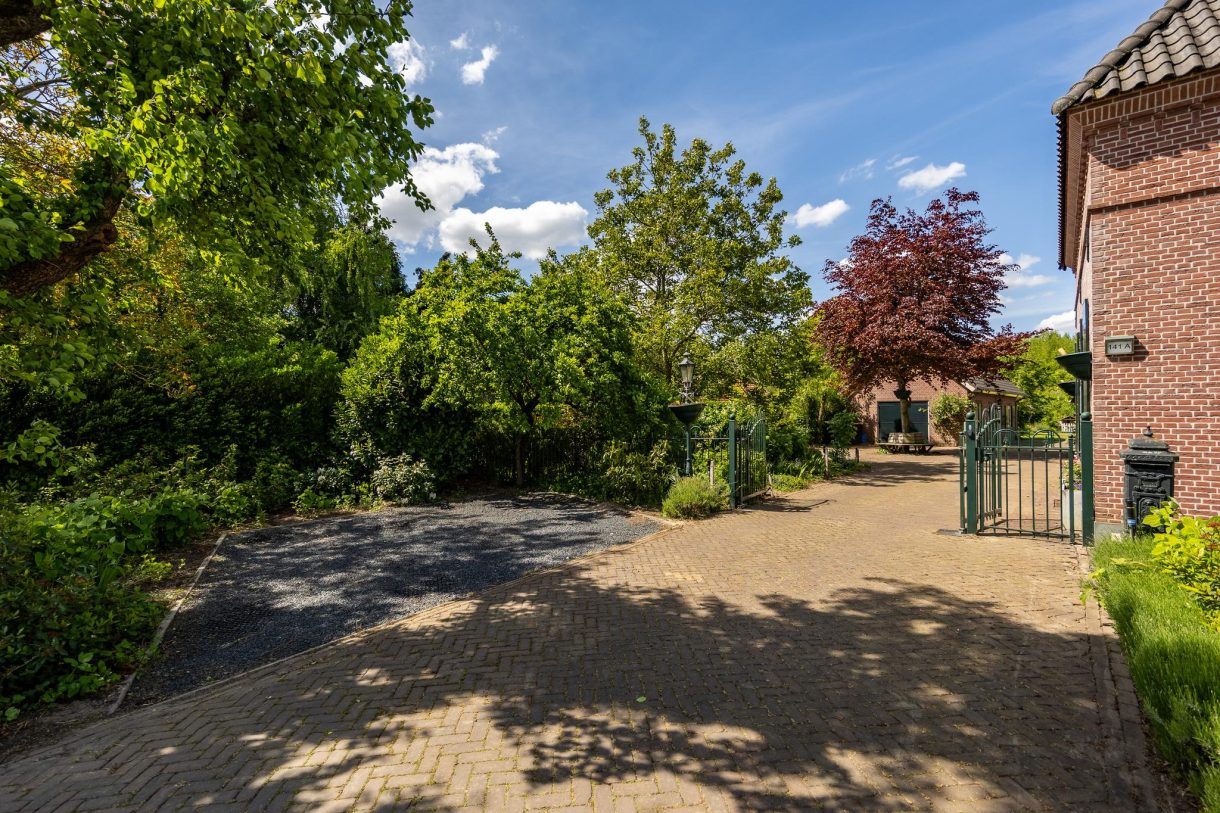 Te koop: Foto Woonhuis aan de Zutphen-Emmerikseweg 141A in Baak