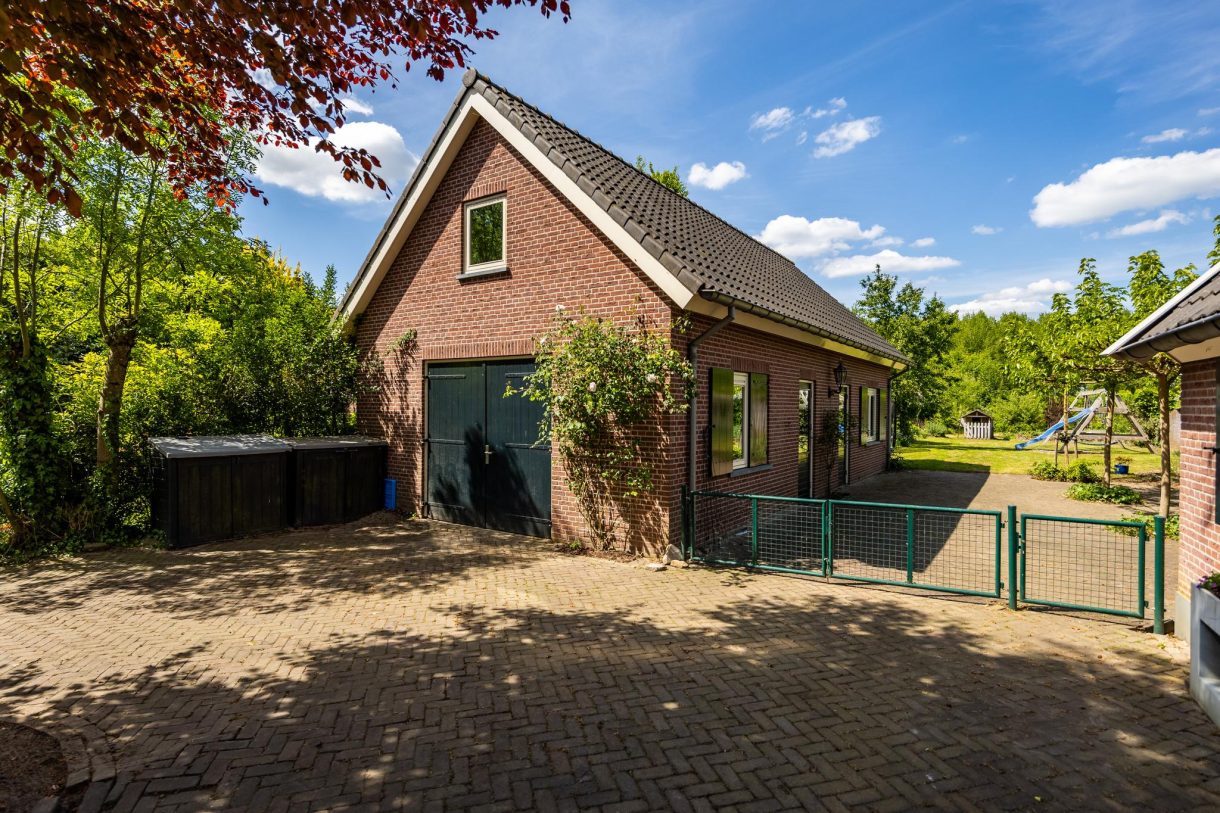 Te koop: Foto Woonhuis aan de Zutphen-Emmerikseweg 141A in Baak