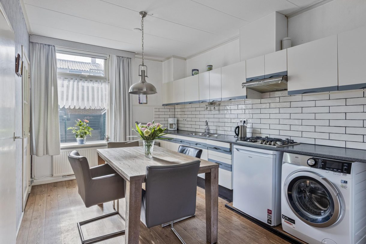 Te koop: Foto Woonhuis aan de Transvaalstraat 43 in Wormerveer