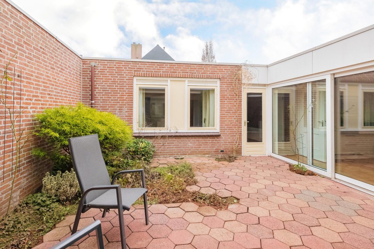 Te koop: Foto Woonhuis aan de Agathapark 22 in Lisse