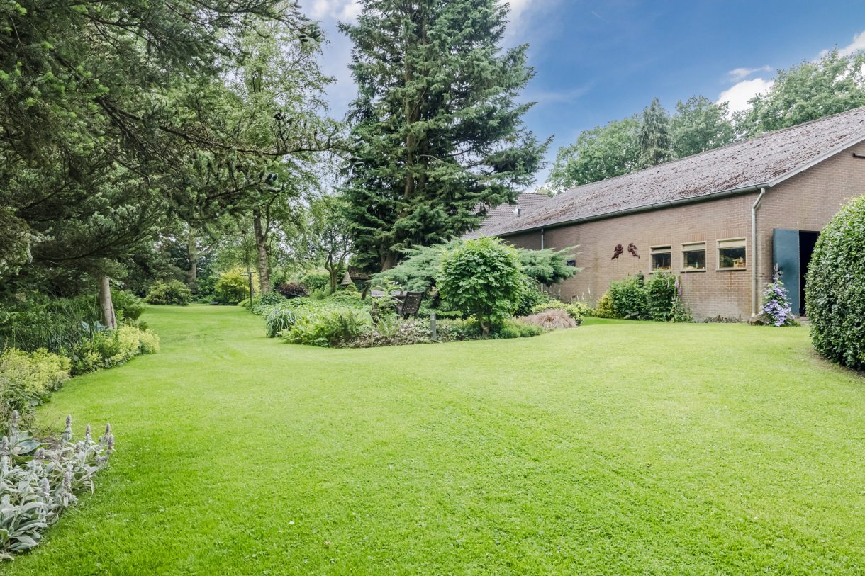 Te koop: Foto Woonhuis aan de Parallelweg 96 in De Krim