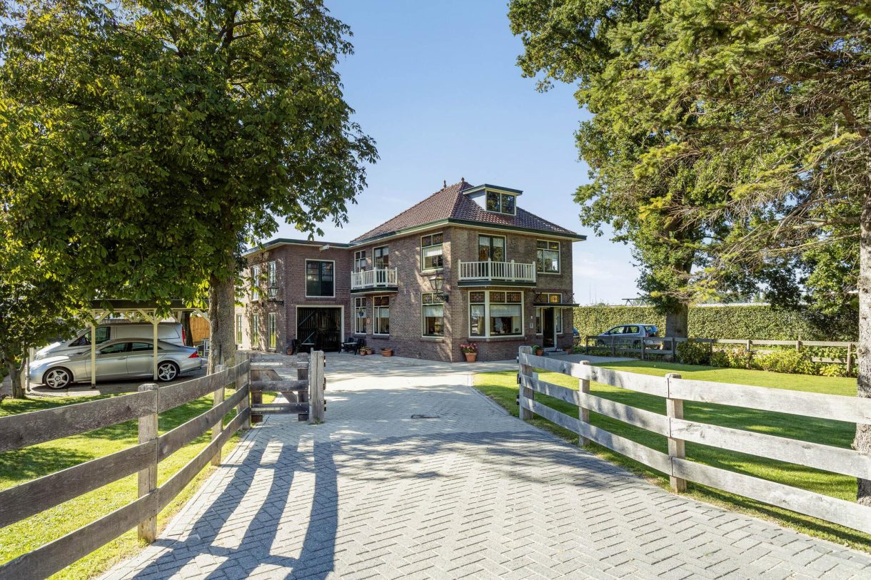 Te koop: Foto Woonhuis aan de Achterweg 19 in Nieuwe Wetering