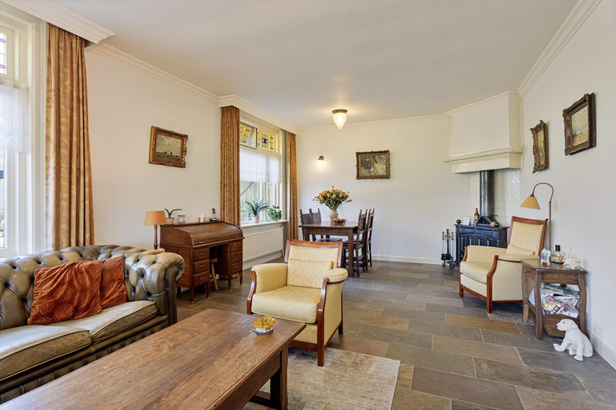 Te koop: Foto Woonhuis aan de Achterweg 19 in Nieuwe Wetering