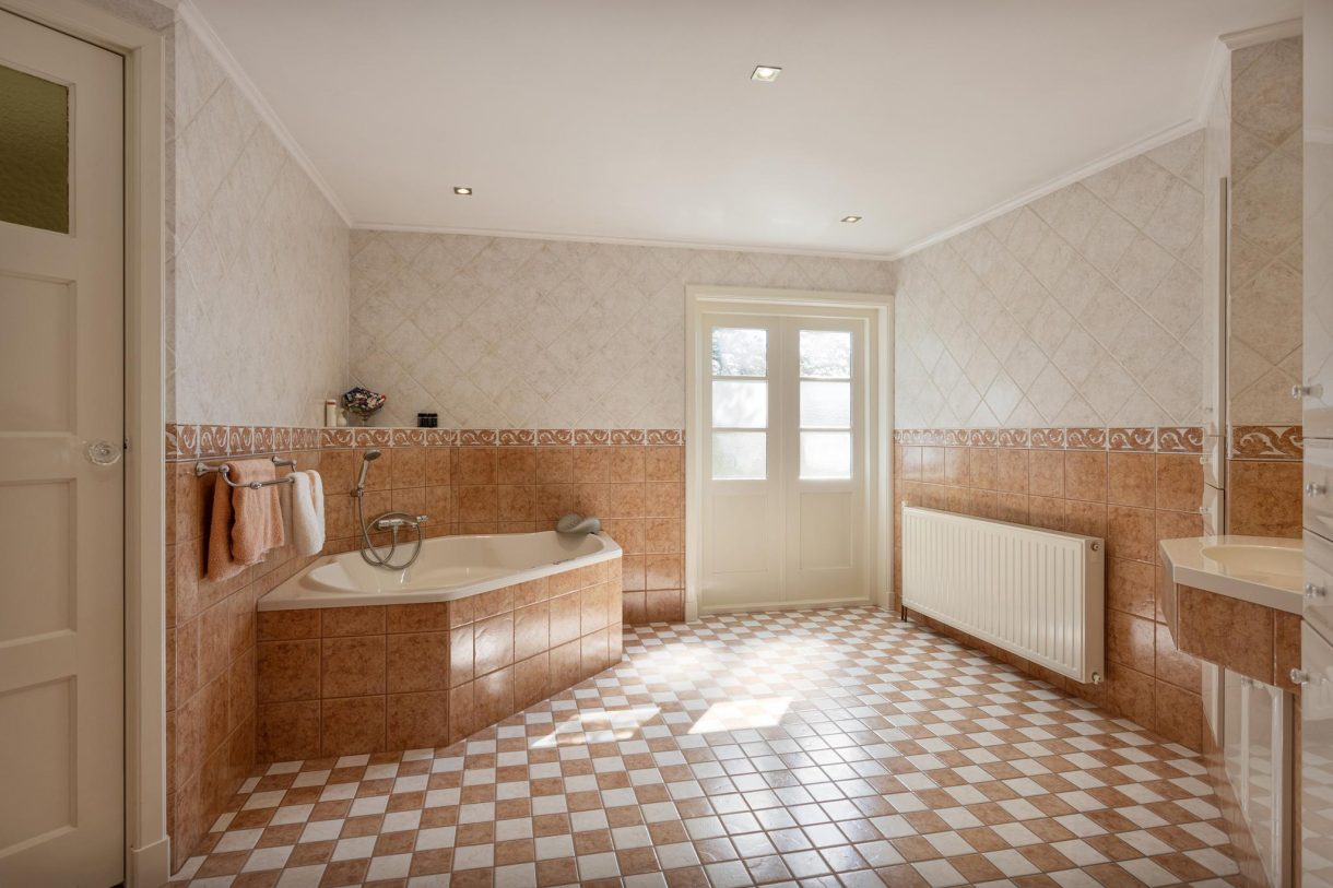 Te koop: Foto Woonhuis aan de Achterweg 19 in Nieuwe Wetering