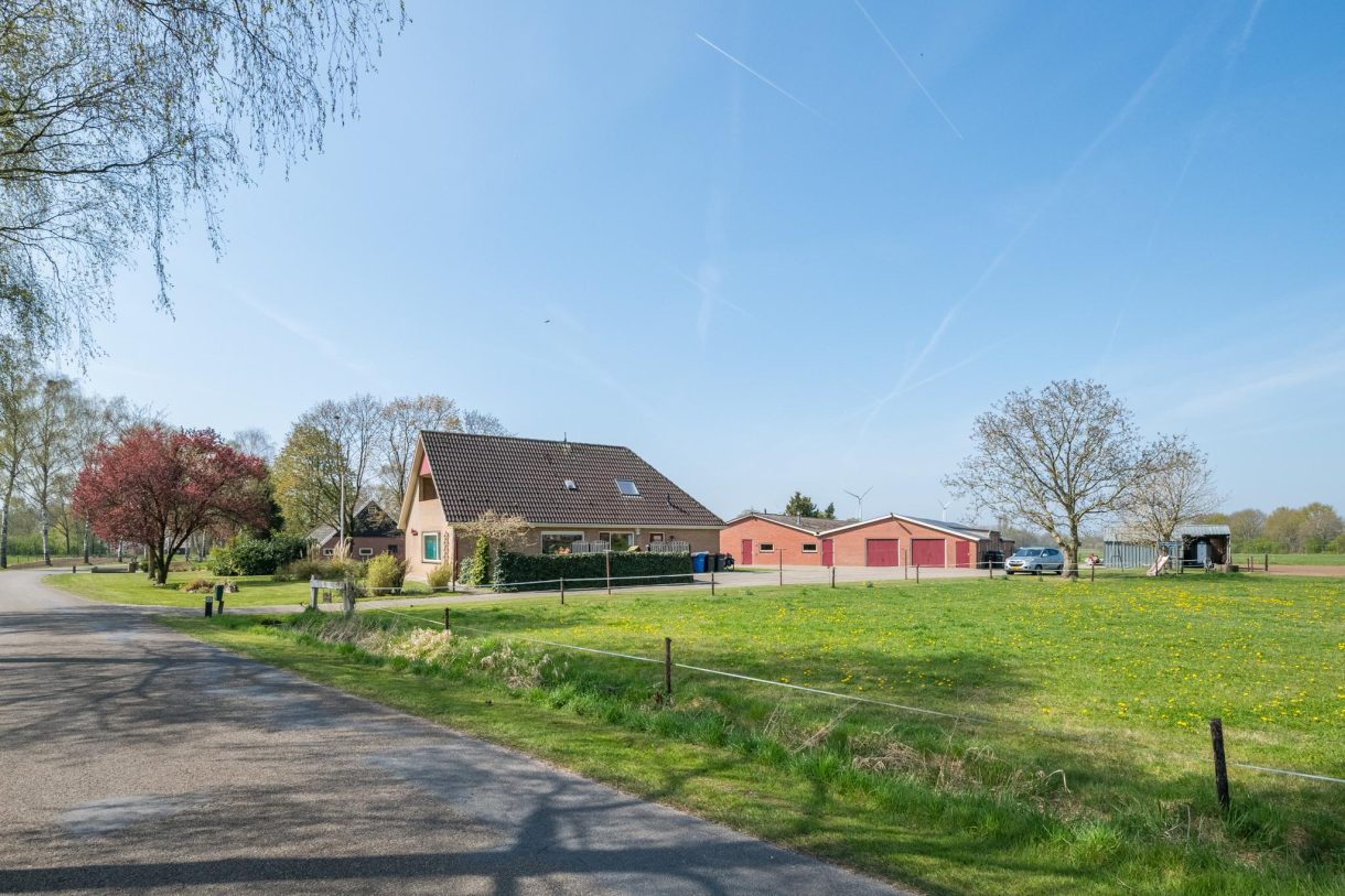 Te koop: Foto Woonhuis aan de Markerinkdijk 40 - 42 ong in Aalten