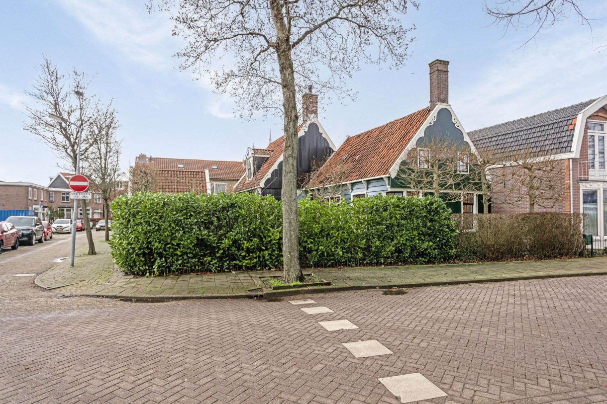 Te koop: Foto Woonhuis aan de Zuideinde 13-15 in Koog aan de Zaan