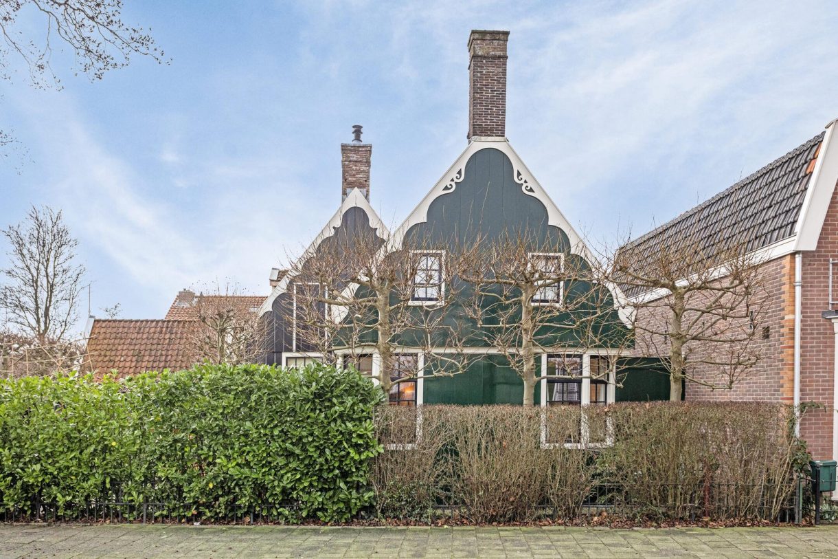 Te koop: Foto Woonhuis aan de Zuideinde 13-15 in Koog aan de Zaan