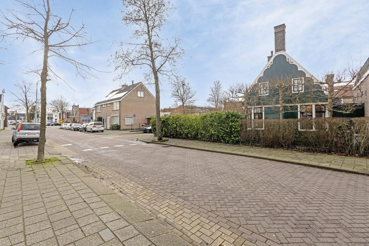 Te koop: Foto Woonhuis aan de Zuideinde 13-15 in Koog aan de Zaan