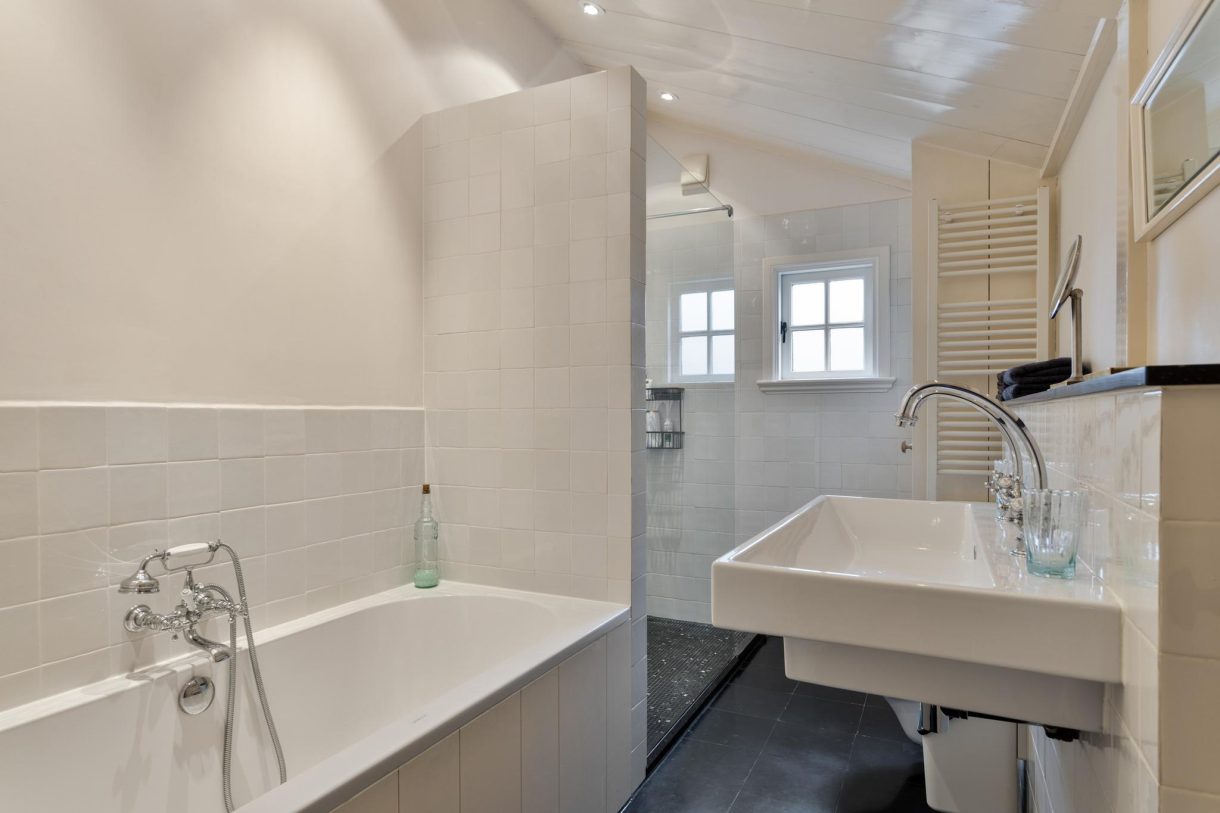 Te koop: Foto Woonhuis aan de Zuideinde 13-15 in Koog aan de Zaan